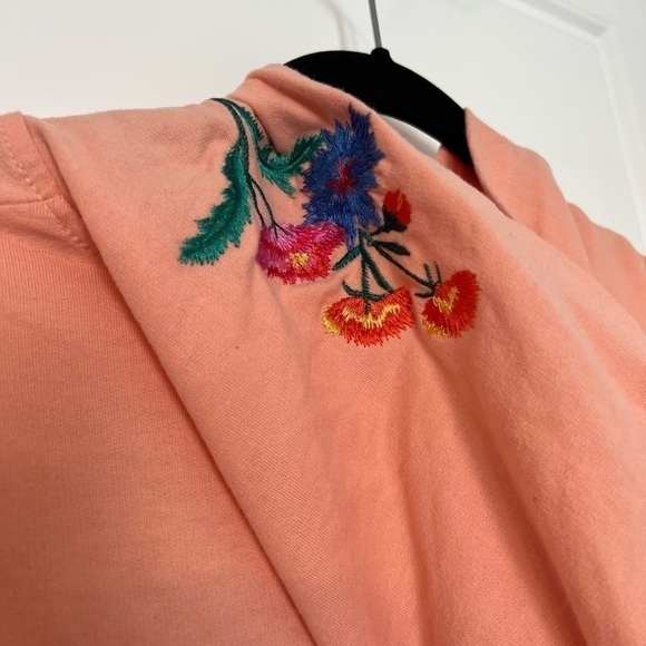 𝅺crave Fame Women’s Floral Embroidered Sweater Size Small - Picture 5 of 6